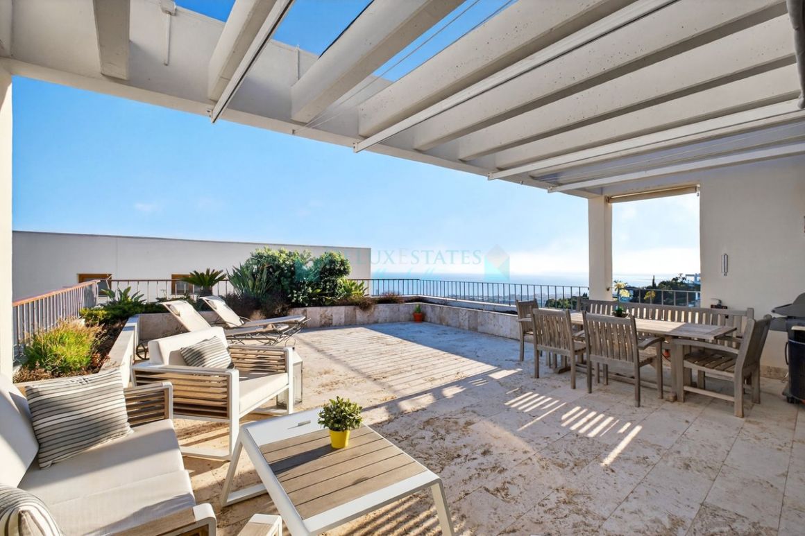 Penthouse in Los Altos de los Monteros, Marbella East