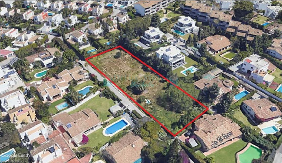 Residential Plot in Atalaya, Estepona