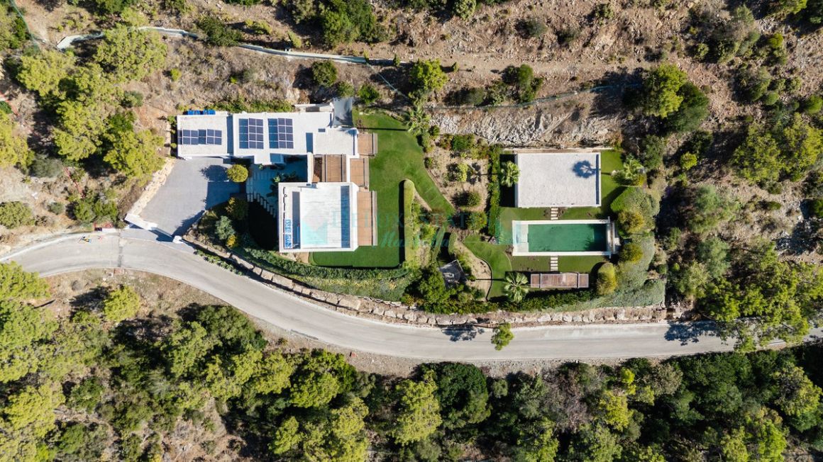 Villa in El Madroñal, Benahavis