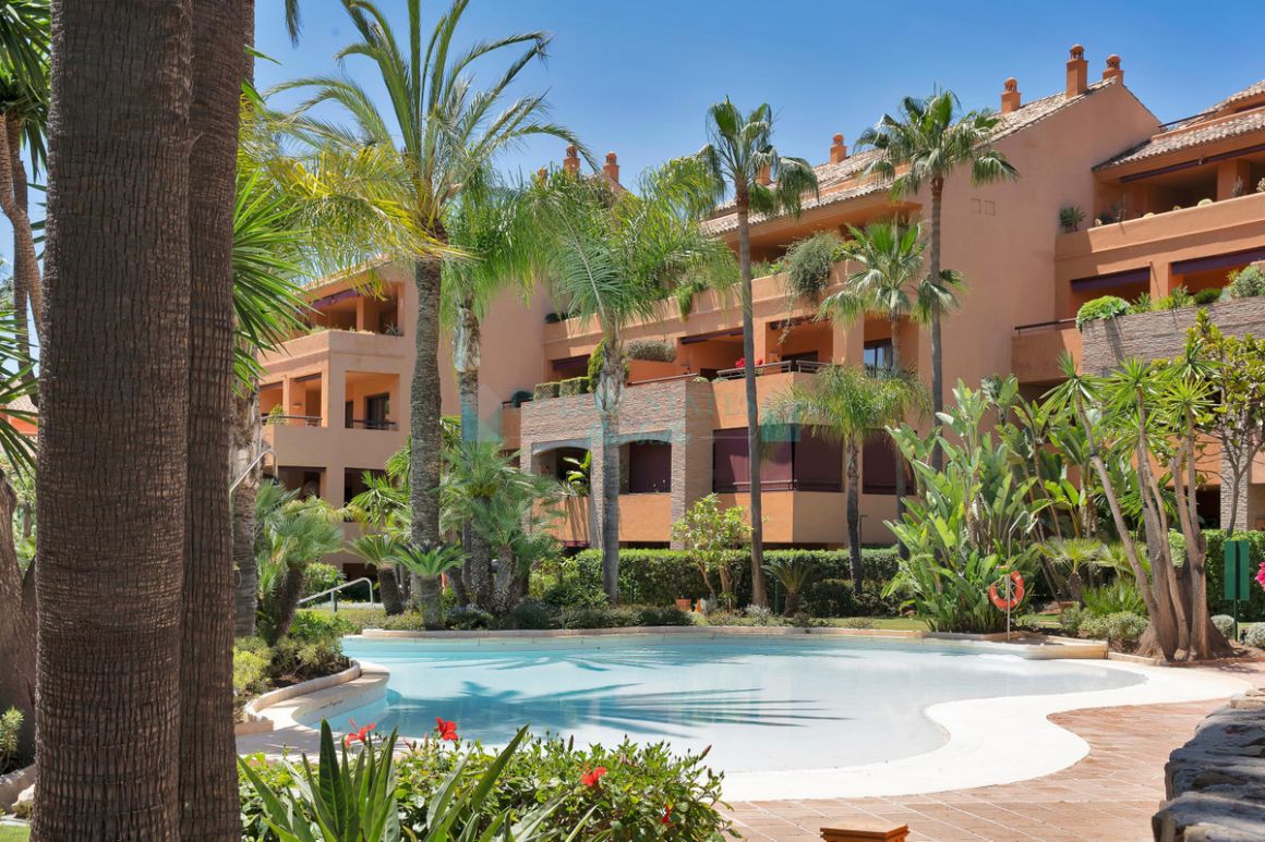 Apartamento en venta en  Bahia de Marbella, Marbella Este
