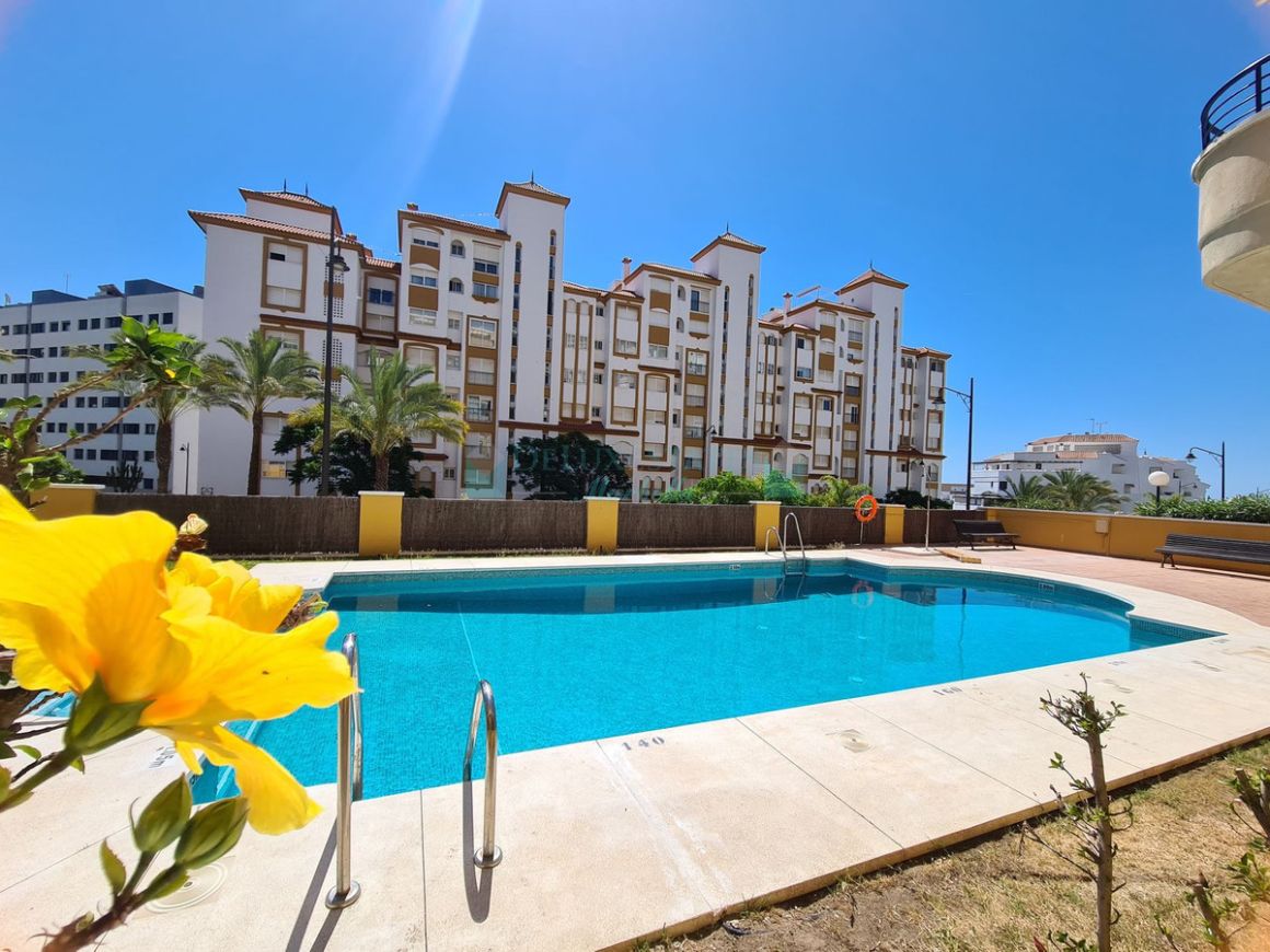Apartment for sale in Estepona