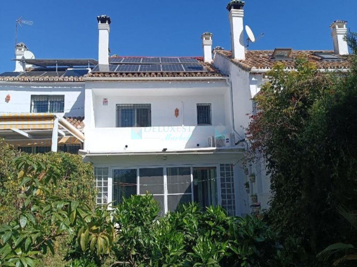 Town House for sale in Marbella Golden Mile