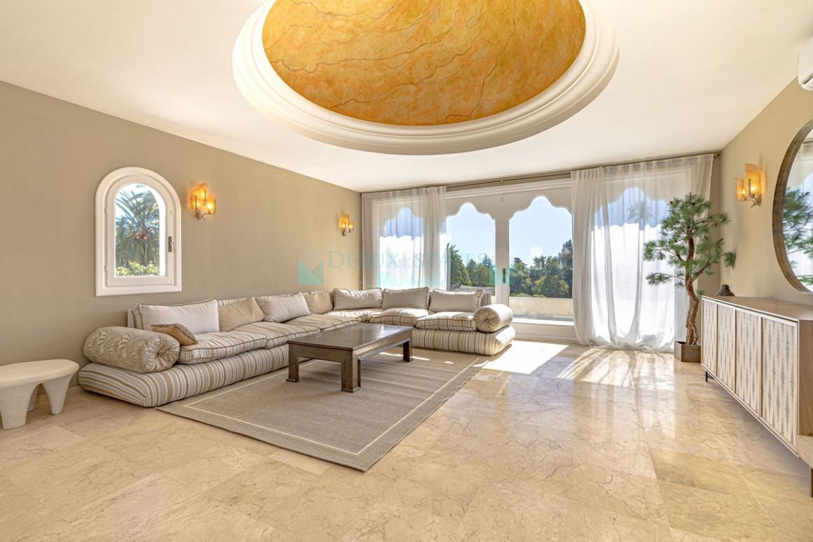 Semi Detached Villa for rent in Estepona