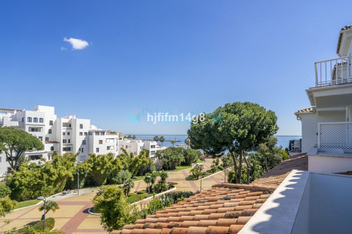 Apartment in Marbella - Puerto Banus