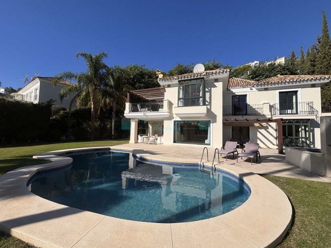 Villa in Benahavis
