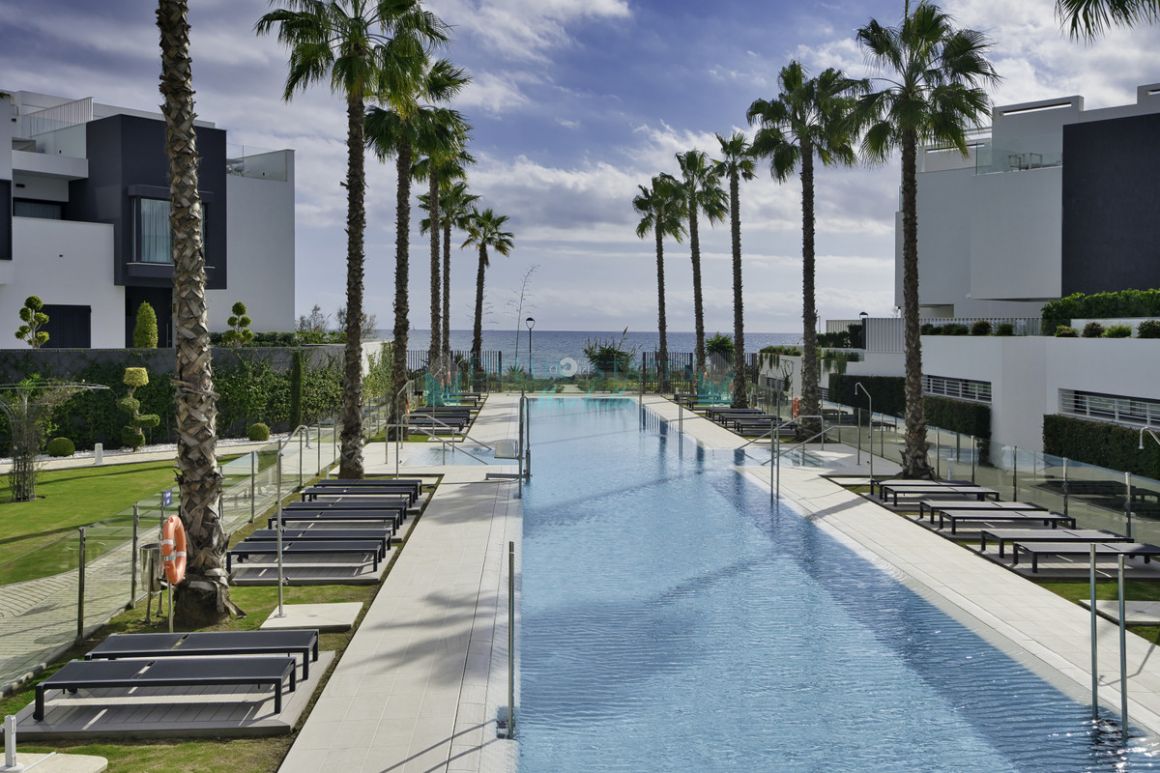 Semi Detached Villa for sale in Estepona