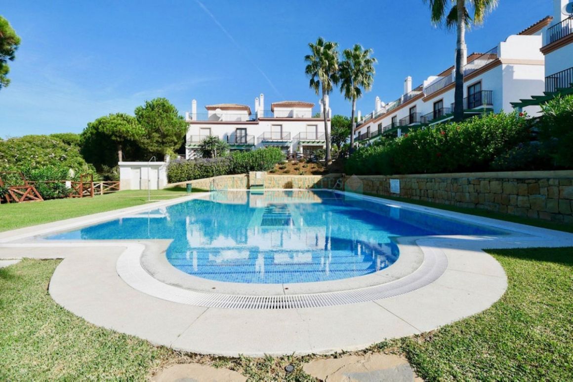 Town House in Cabopino, Marbella East