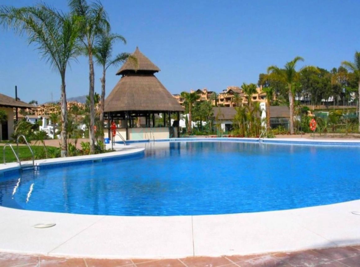 Apartamento en venta en  New Golden Mile, Estepona