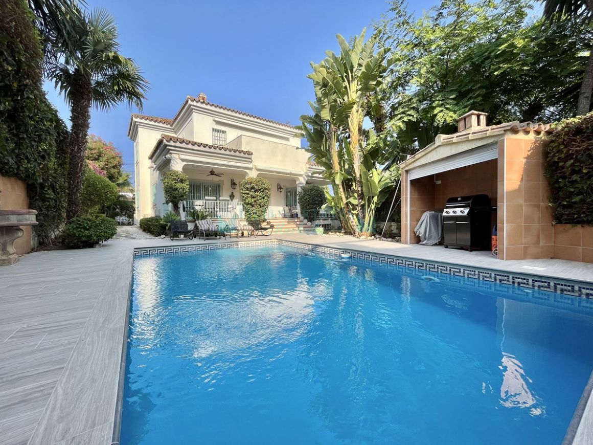 Villa en alquiler en San Pedro de Alcantara