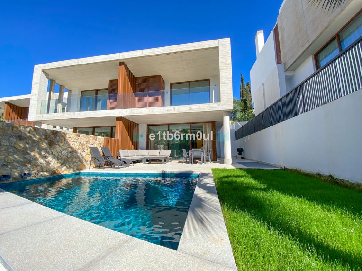 Semi Detached Villa for sale in Marbella Golden Mile