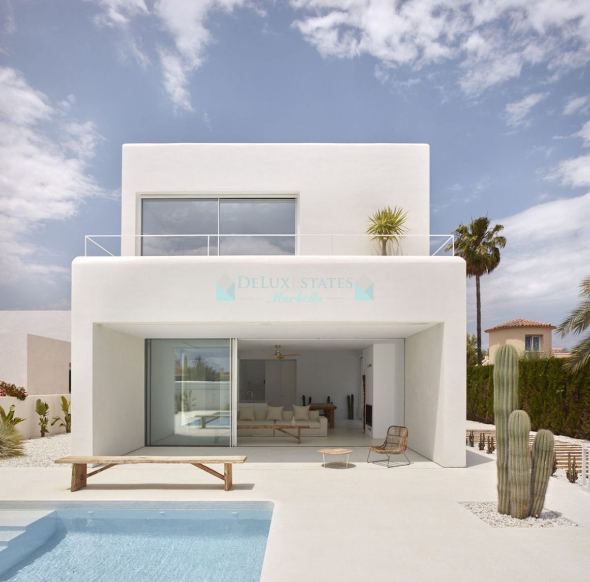 Villa for sale in  Valle Romano, Estepona