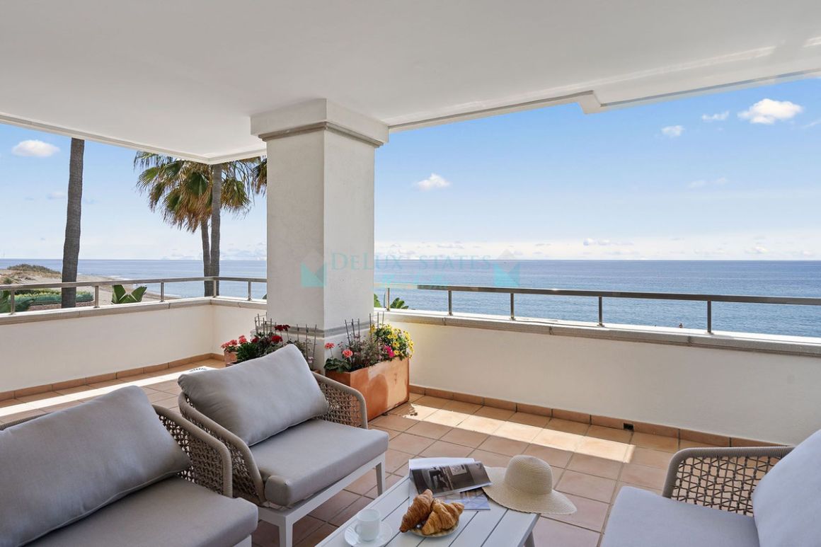 Apartment in New Golden Mile, Estepona