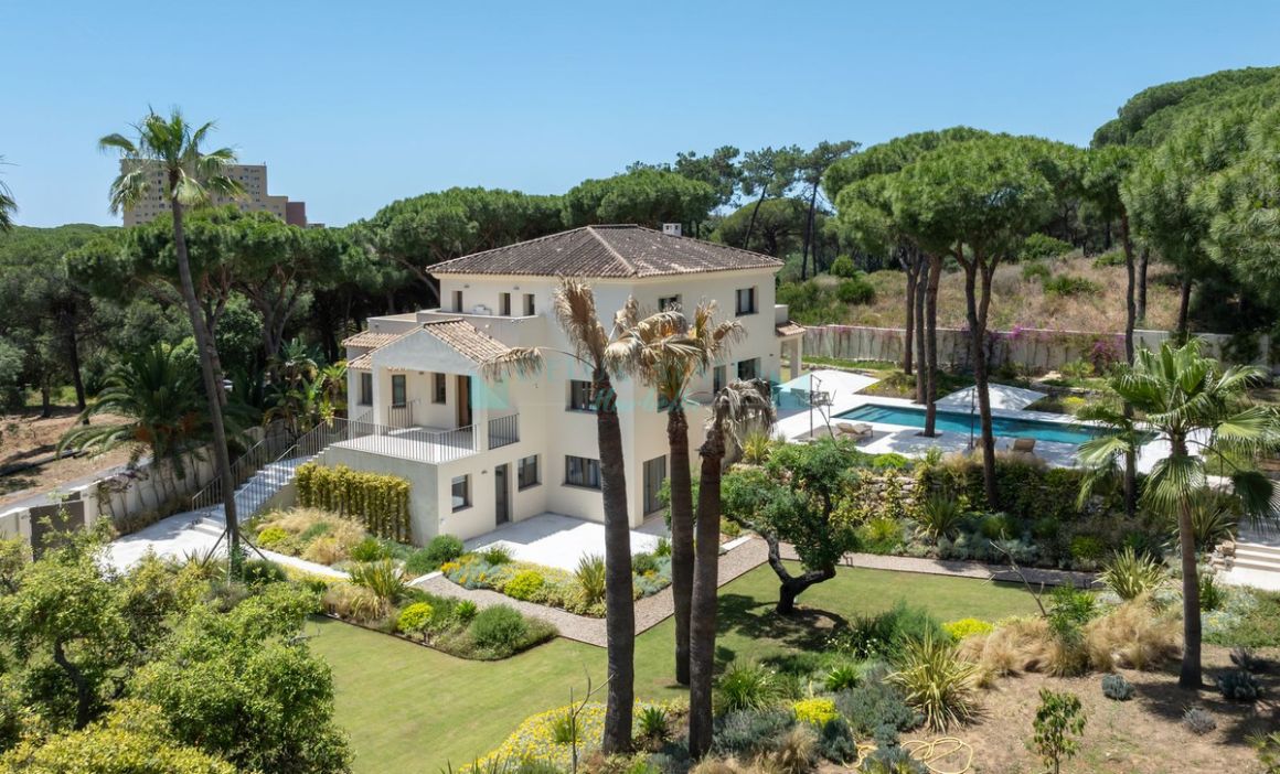 Villa in Hacienda las Chapas, Marbella East