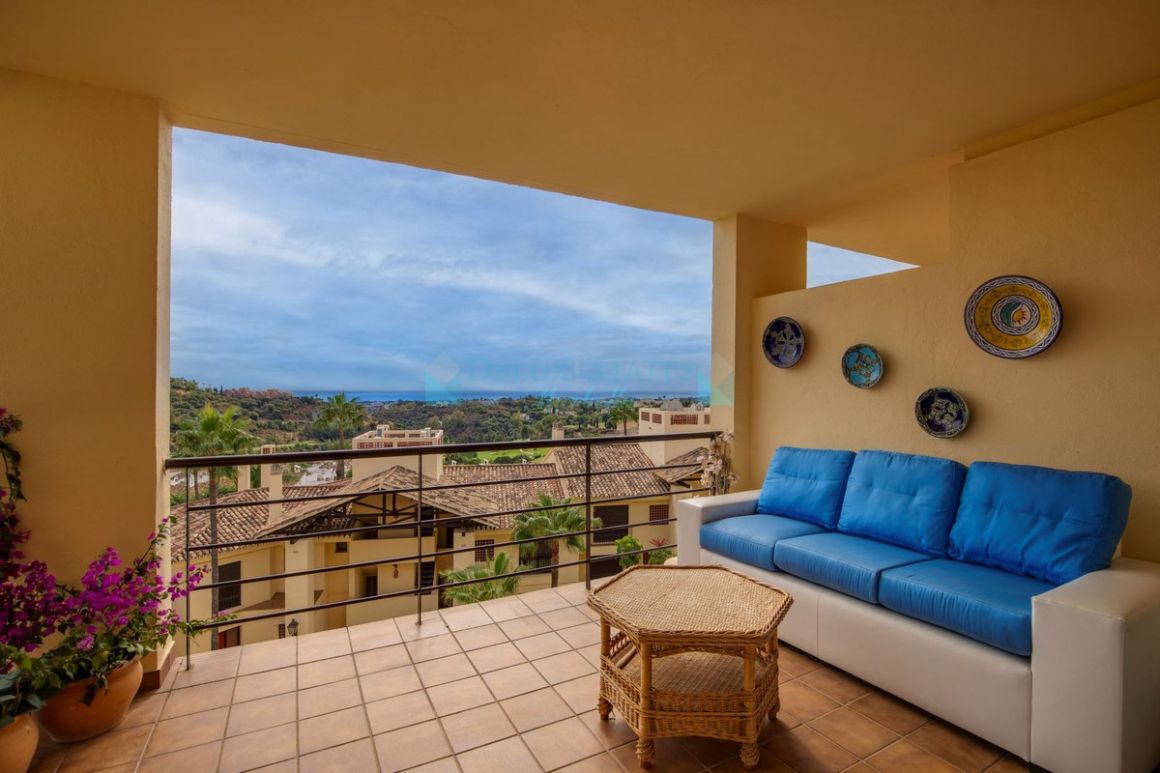 Apartment for sale in  Los Arqueros, Benahavis