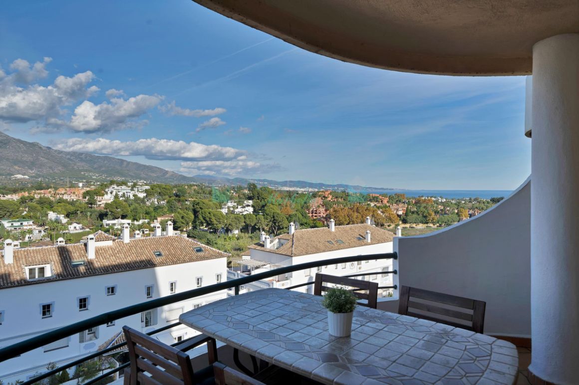 Apartment for sale in Nueva Andalucia
