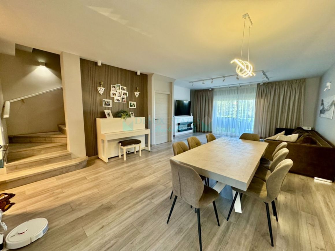 Town House for sale in  Atalaya, Estepona