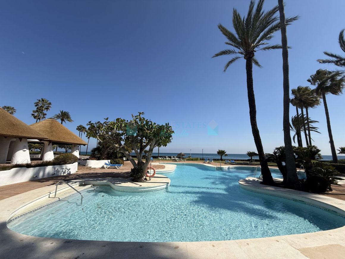 Penthouse for rent in Estepona