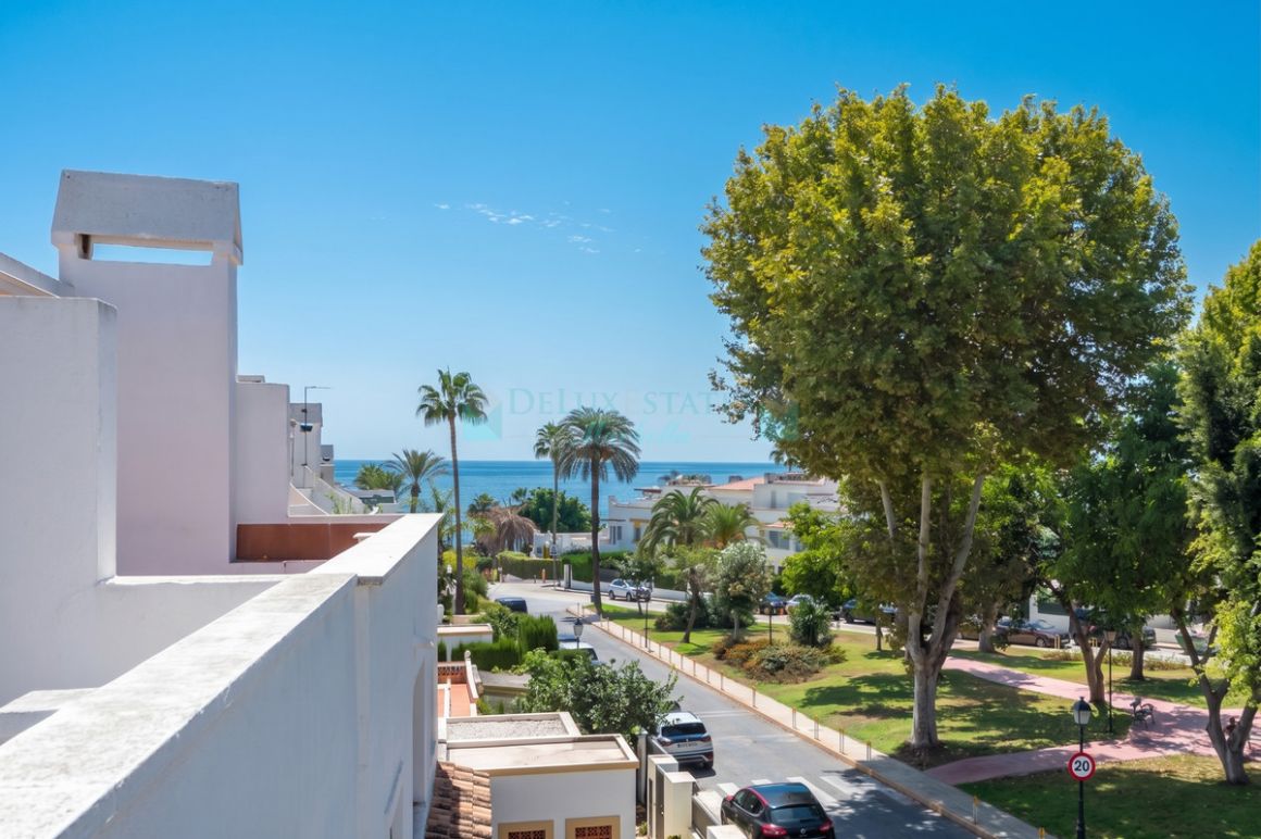 Town House for sale in Marbella Golden Mile