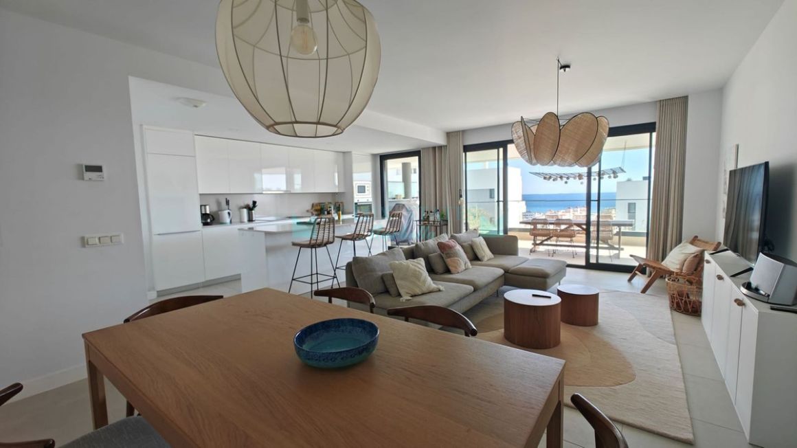 Apartment for sale in Estepona