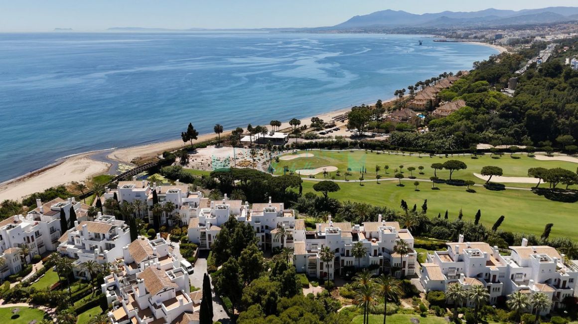 Ground Floor Apartment in Los Monteros, Marbella East