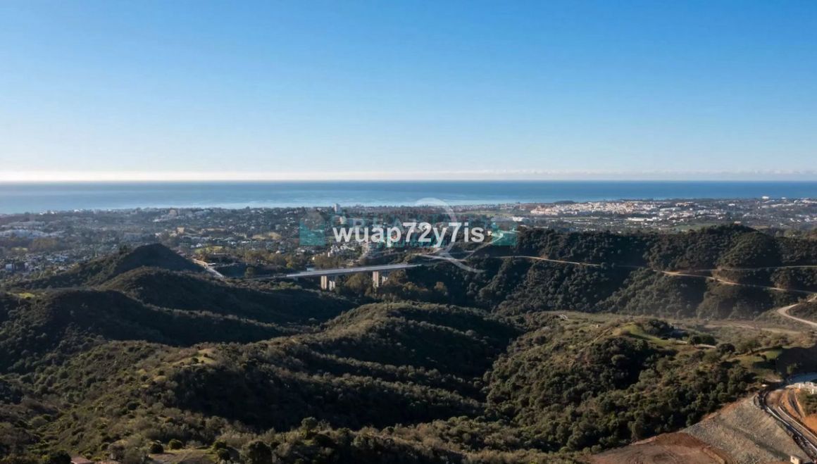 Residential Plot in La Quinta, Benahavis