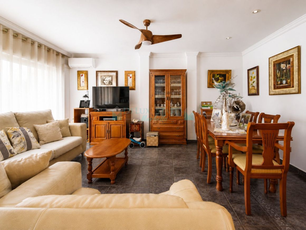 Town House for sale in Estepona