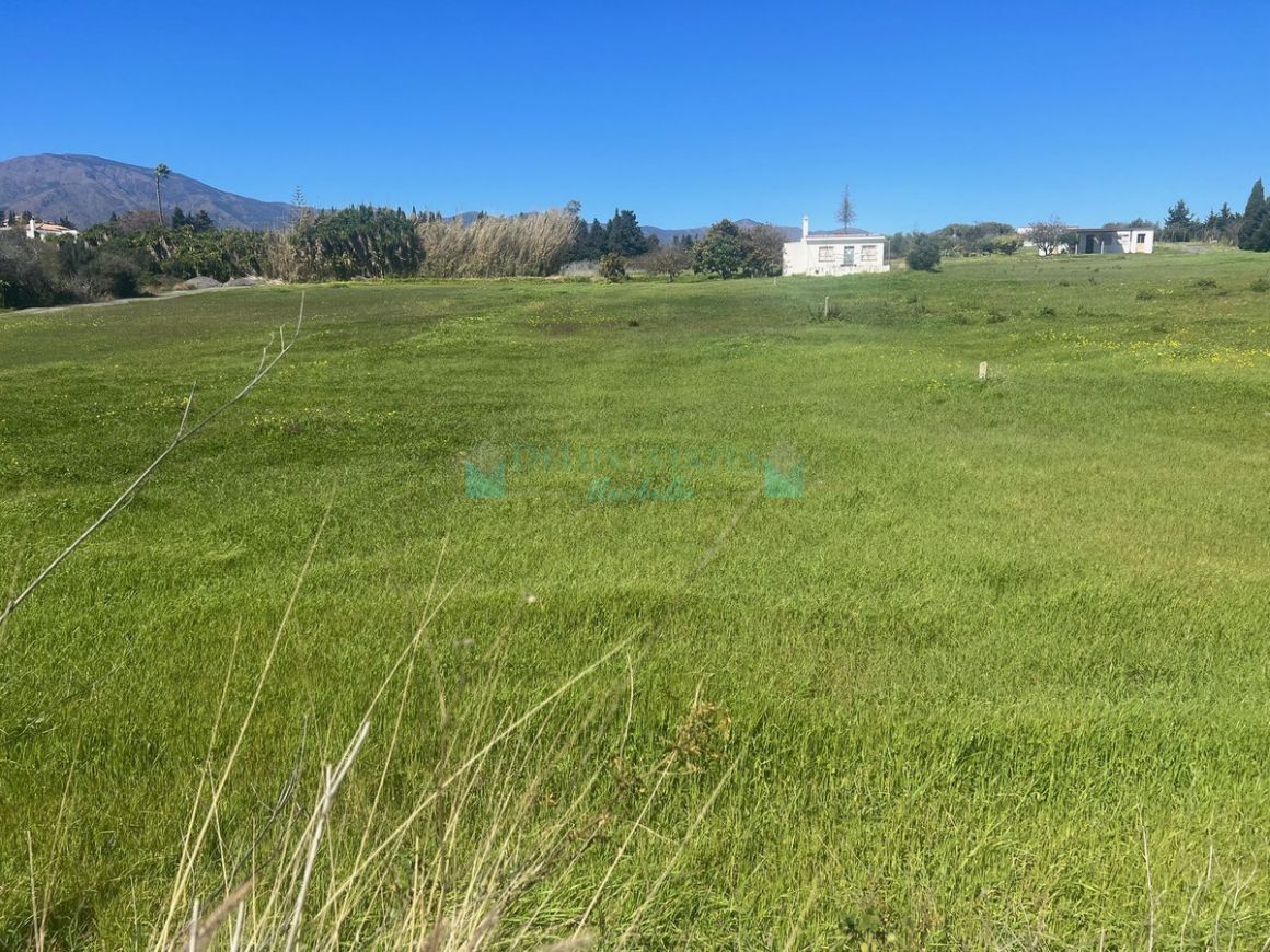 Industrial Land for sale in Estepona