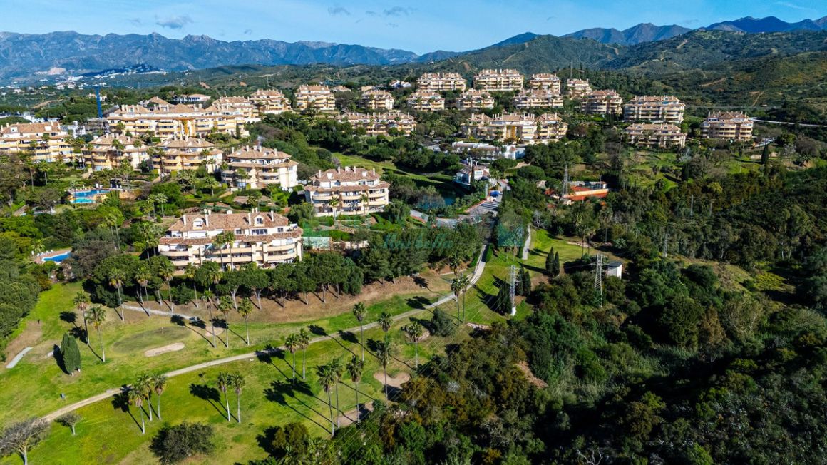 Apartment in Elviria, Marbella East