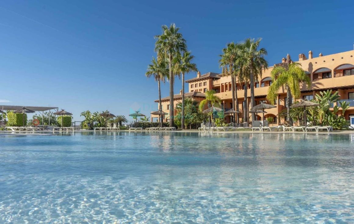 Apartment for sale in  Bel Air, Estepona