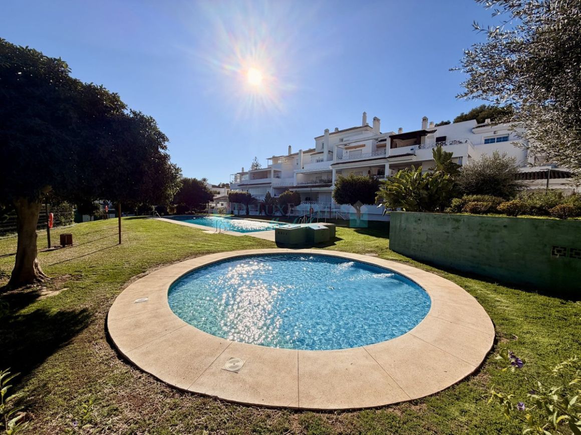 Apartamento en venta en  Rio Real, Marbella Este