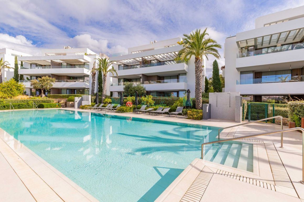 Ground Floor Apartment in Los Arqueros, Benahavis
