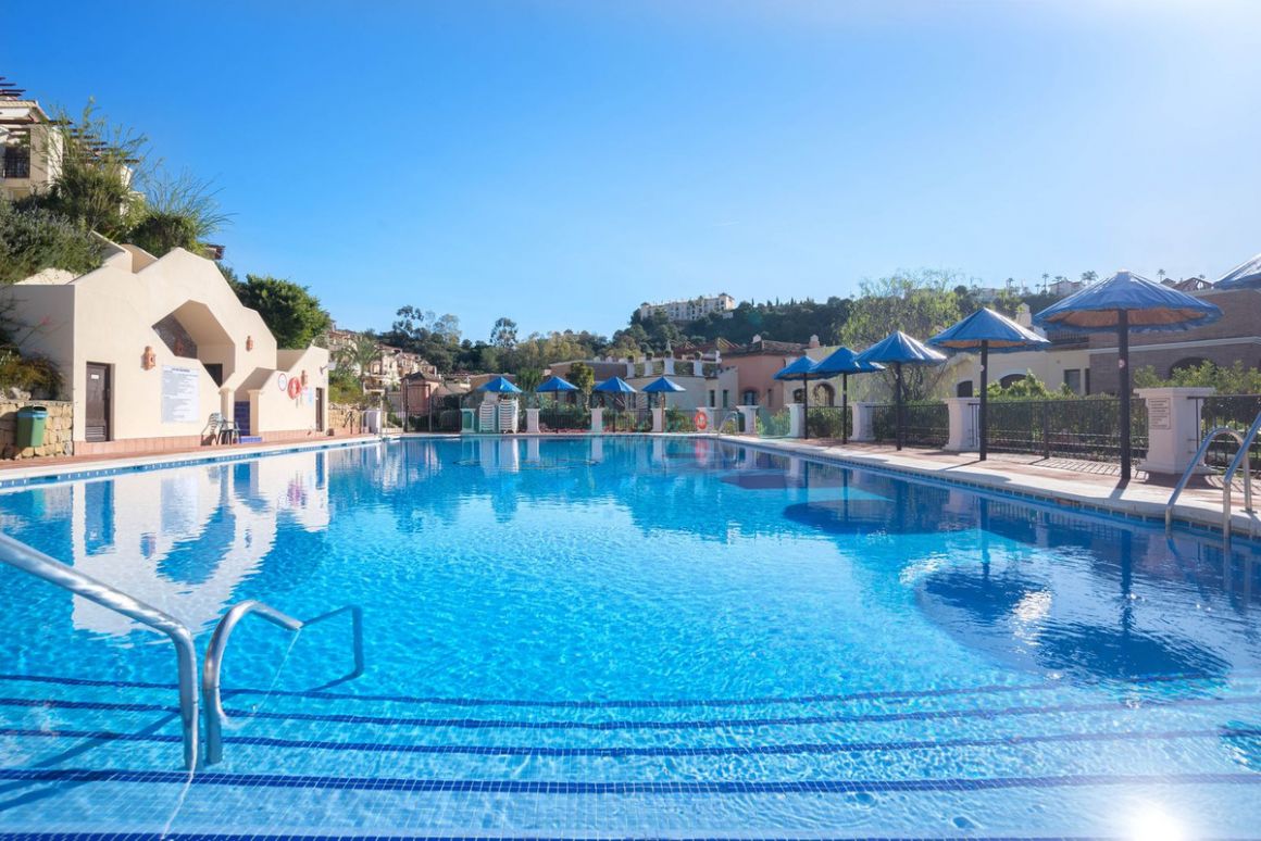 Ground Floor Apartment in Los Arqueros, Benahavis