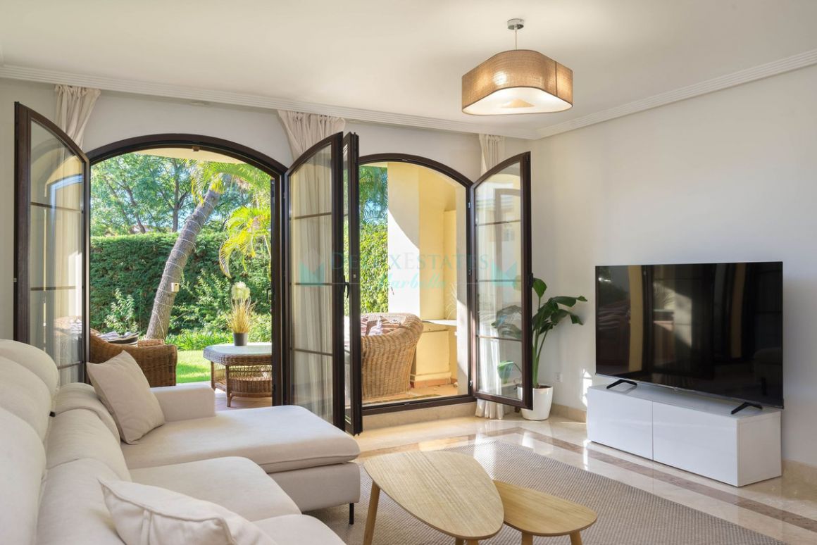 Ground Floor Apartment in Los Arqueros, Benahavis