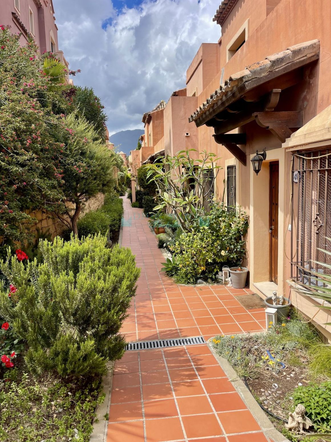 Town House for sale in Estepona