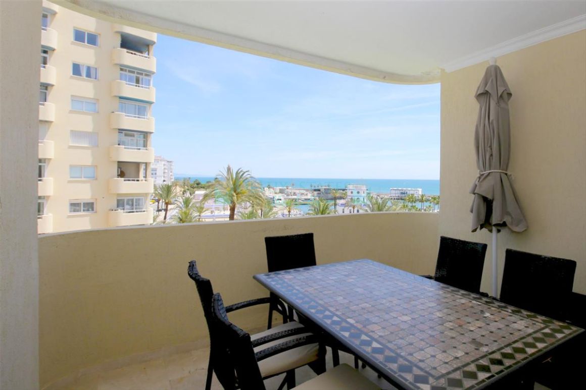 Apartment for rent in Estepona