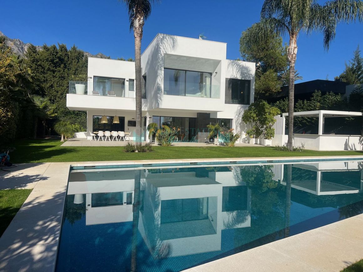 Villa in Nagüeles, Marbella Golden Mile