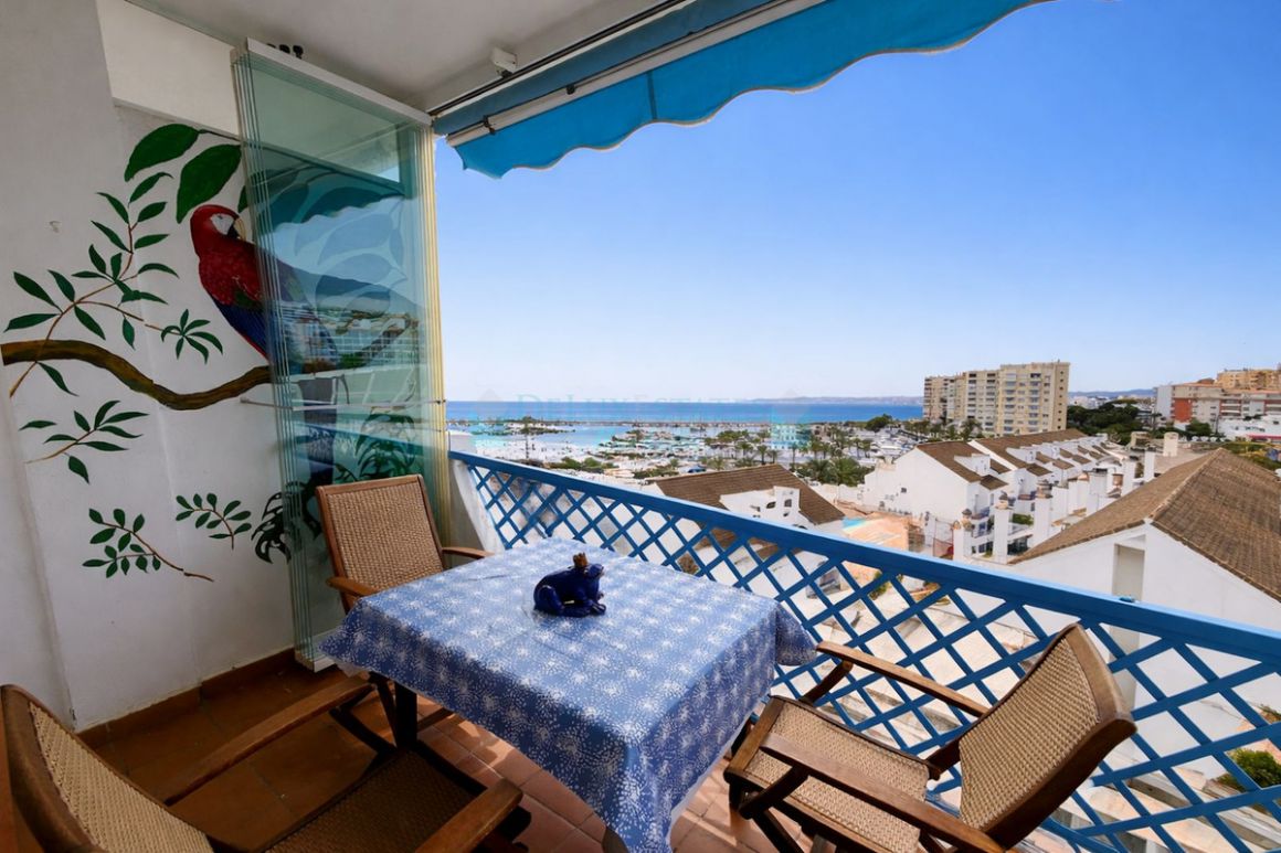 Apartment for sale in Estepona