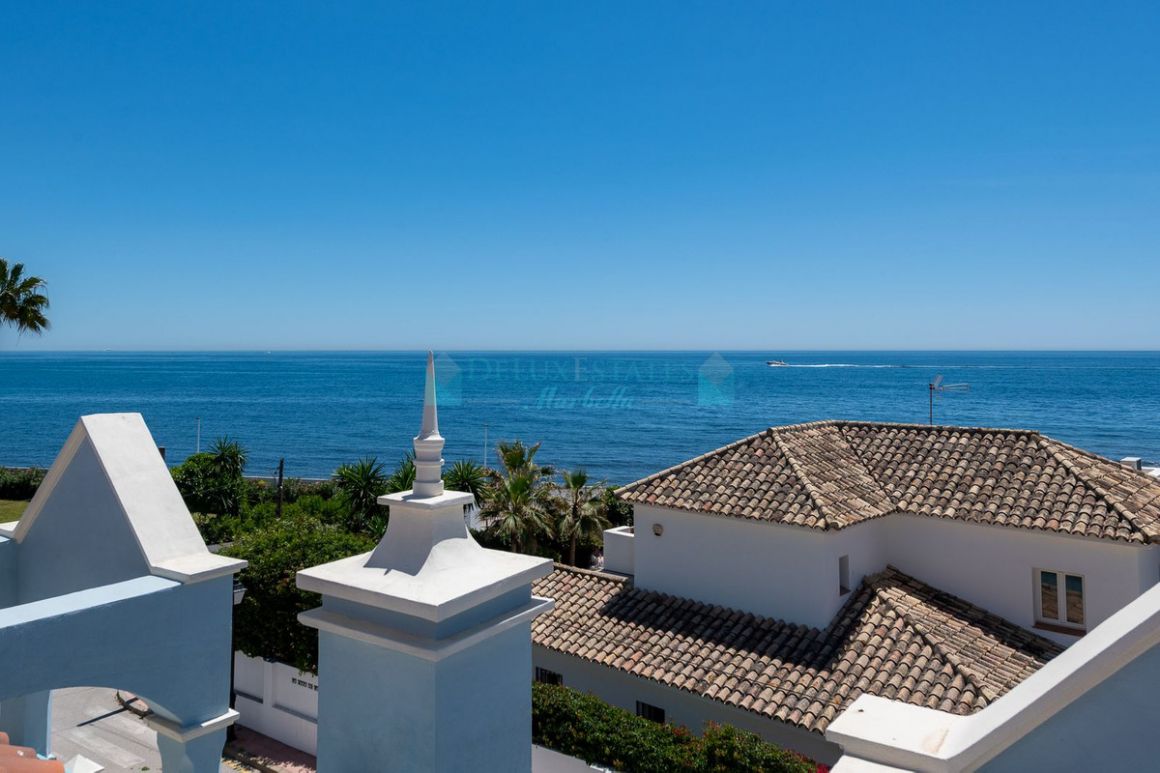 Villa for sale in Marbella - Puerto Banus
