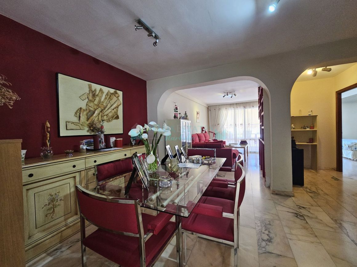 Penthouse for sale in Estepona