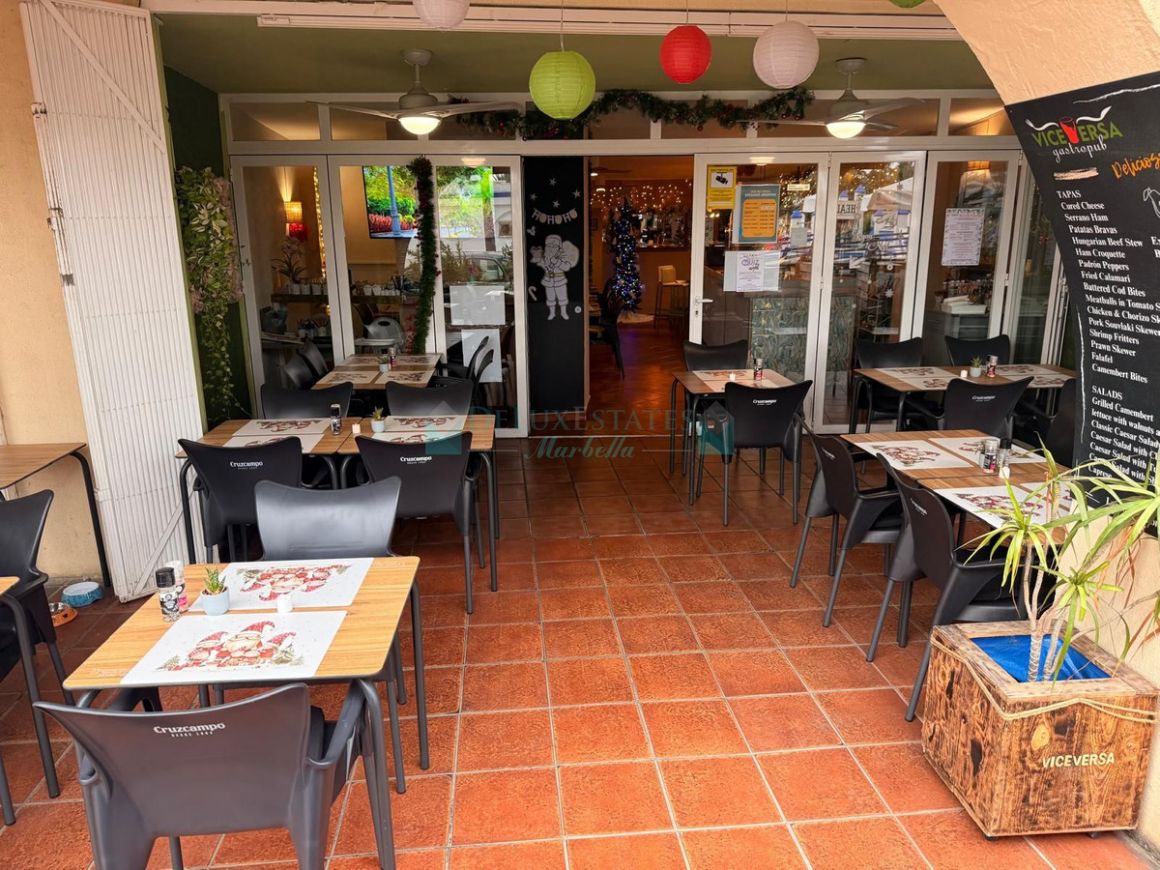 Restaurant for sale in Estepona