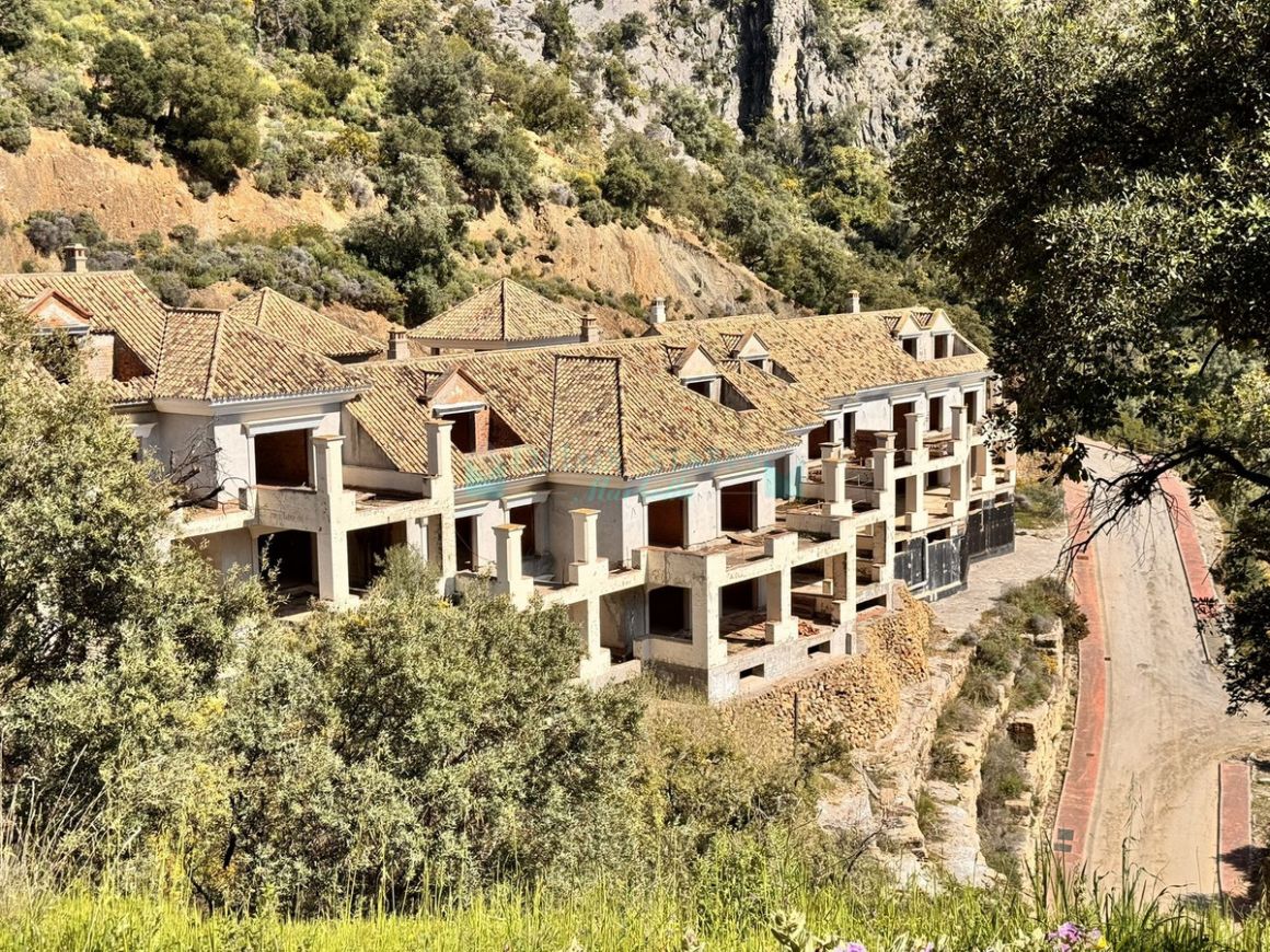 Residential Plot for sale in Istan