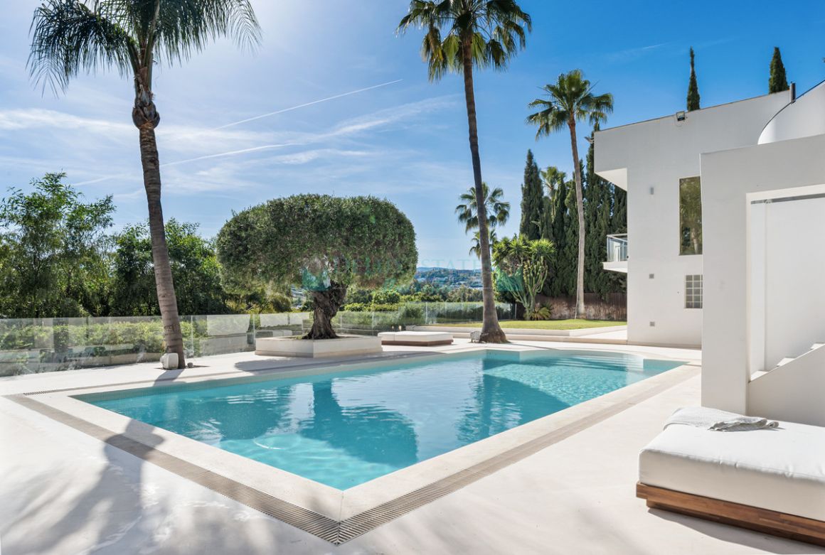 Villa en alquiler en Nueva Andalucia