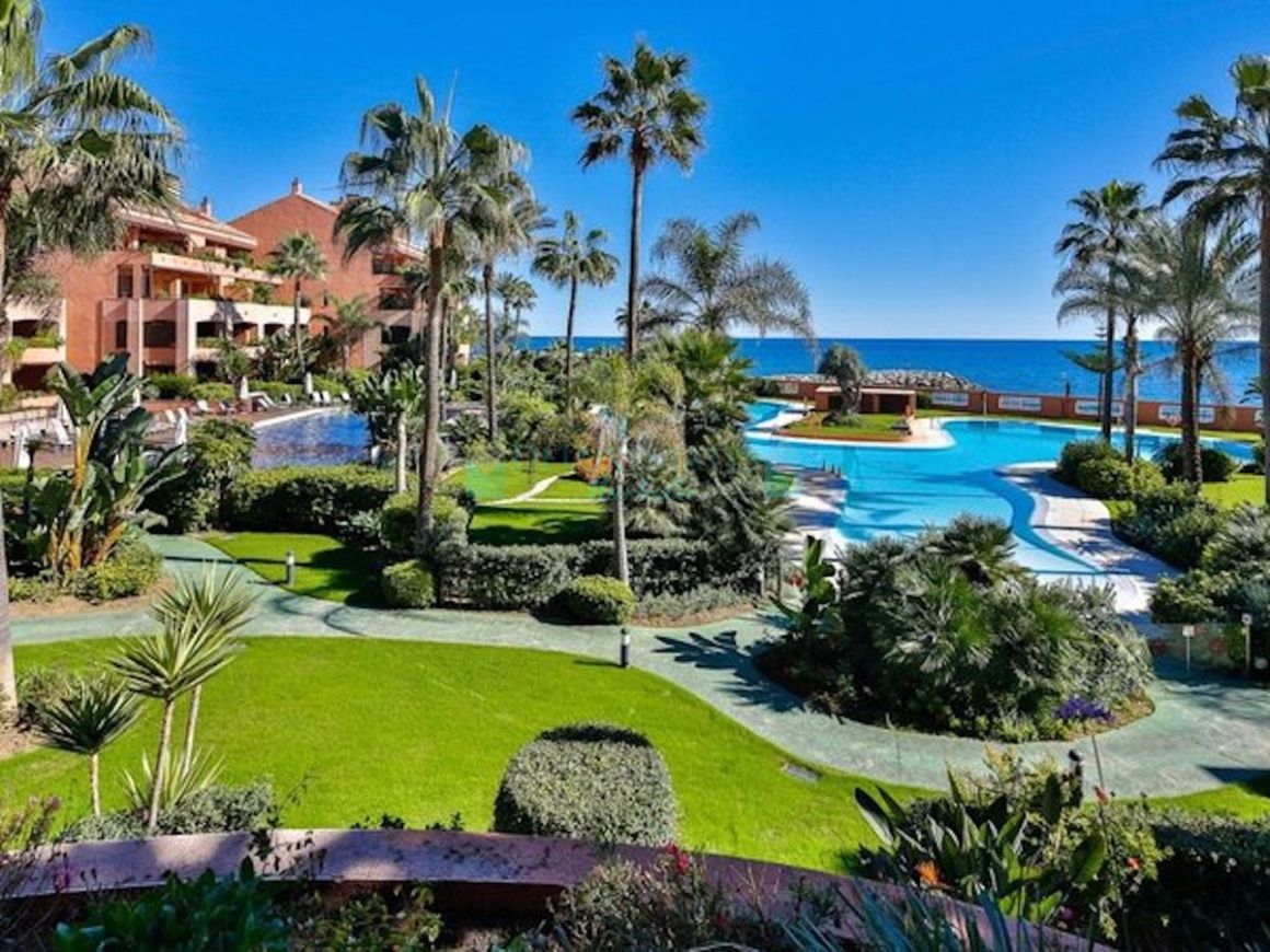 Apartamento Planta Baja en venta en Marbella - Puerto Banus