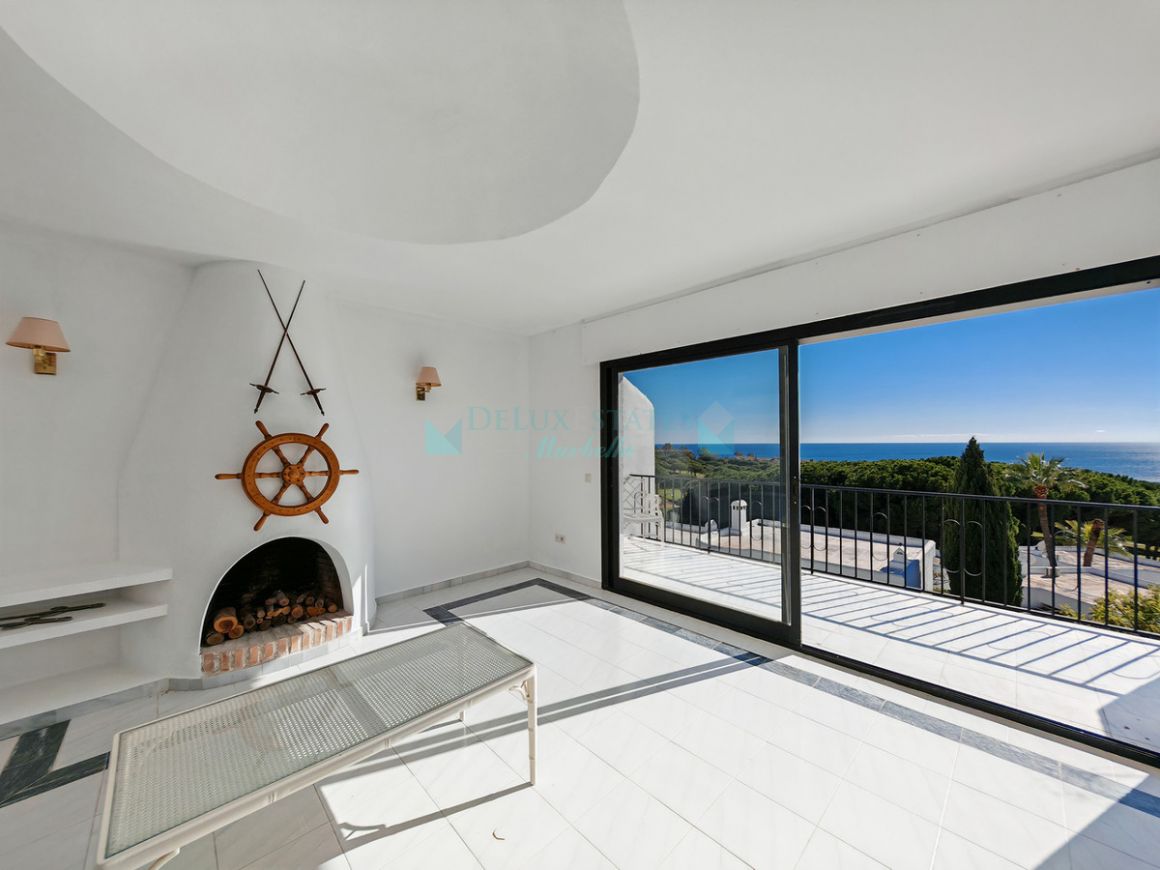 Town House in Cabopino, Marbella East