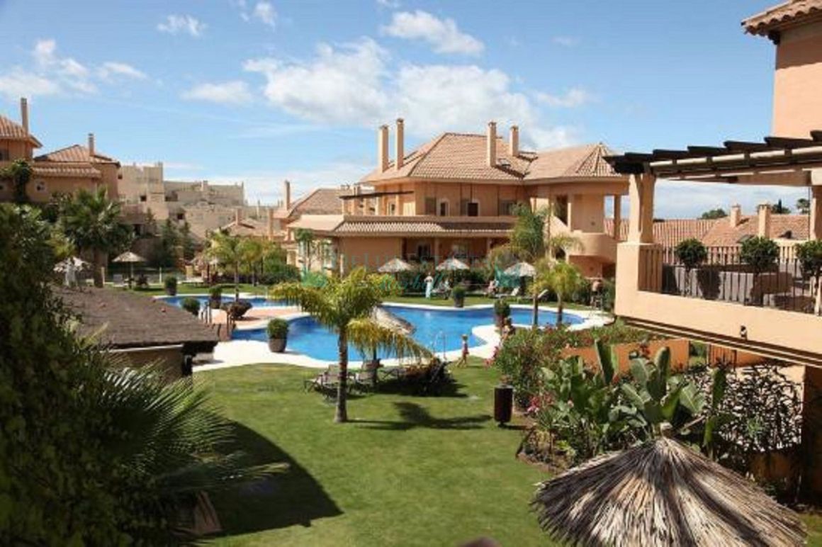 Ground Floor Apartment for sale in  Aloha, Nueva Andalucia