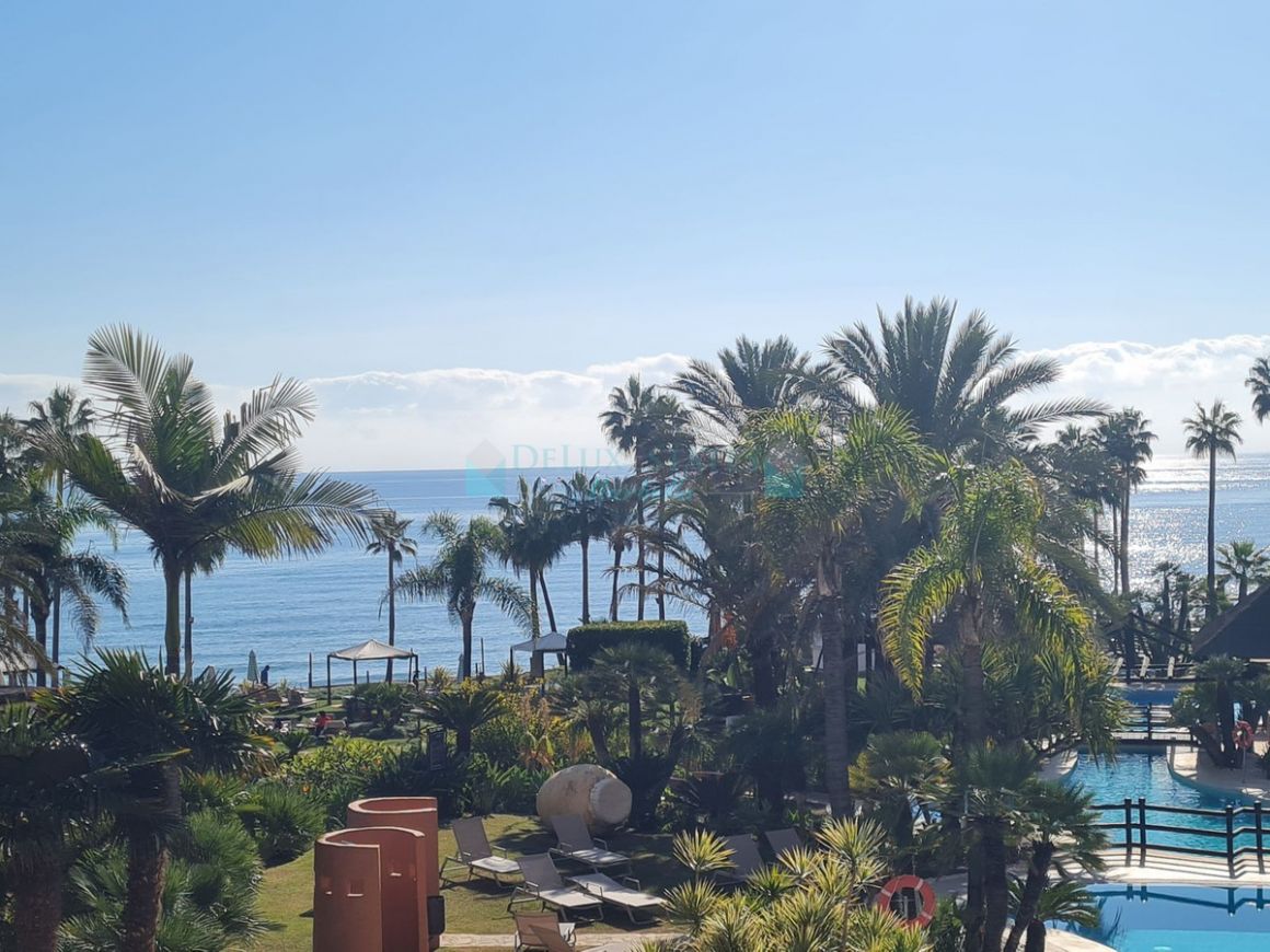 Apartment for sale in Estepona