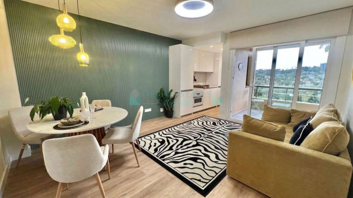 Penthouse for sale in Nueva Andalucia