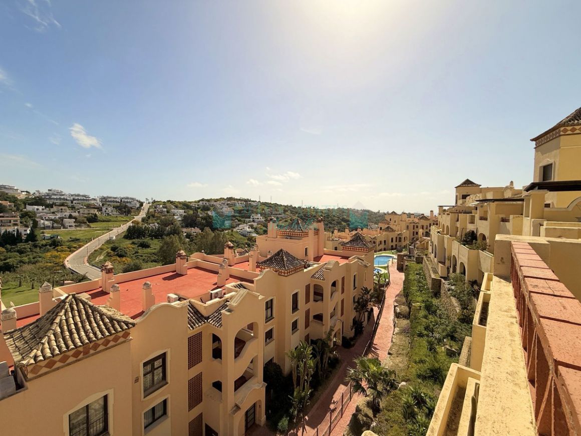 Penthouse for sale in Estepona
