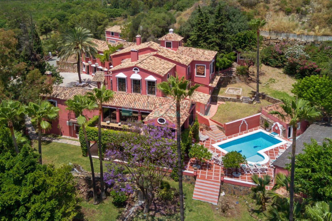 Villa in Benahavis