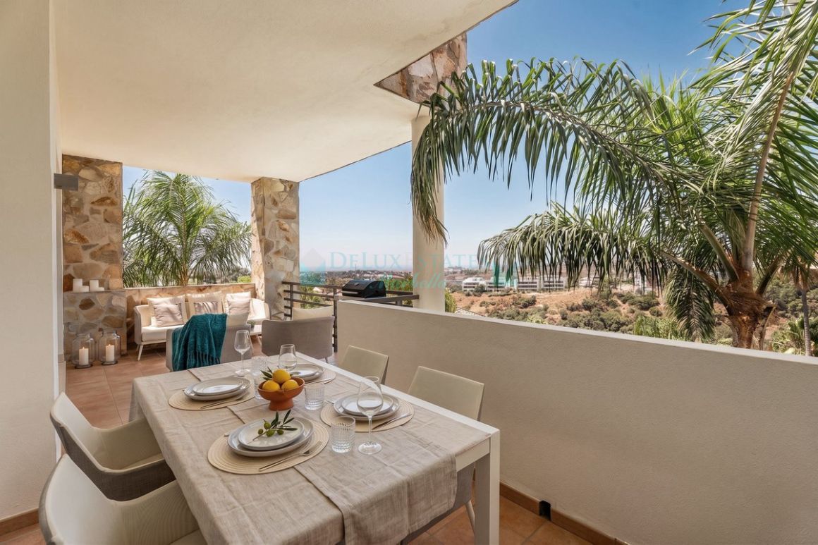 Apartamento en venta en  El Almendro, Benahavis